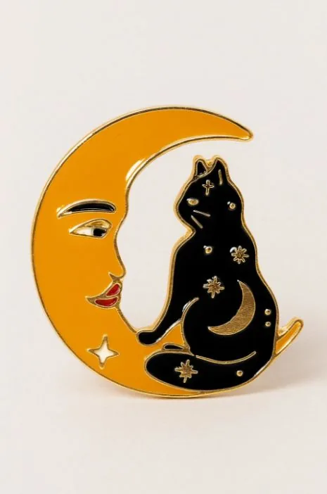 Значок металлический 35мм "Moon magic!